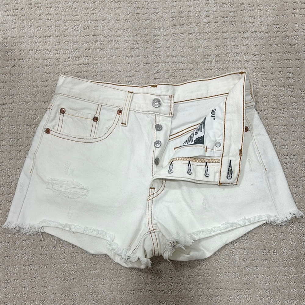 Levi’s 501 Shorts Size 27